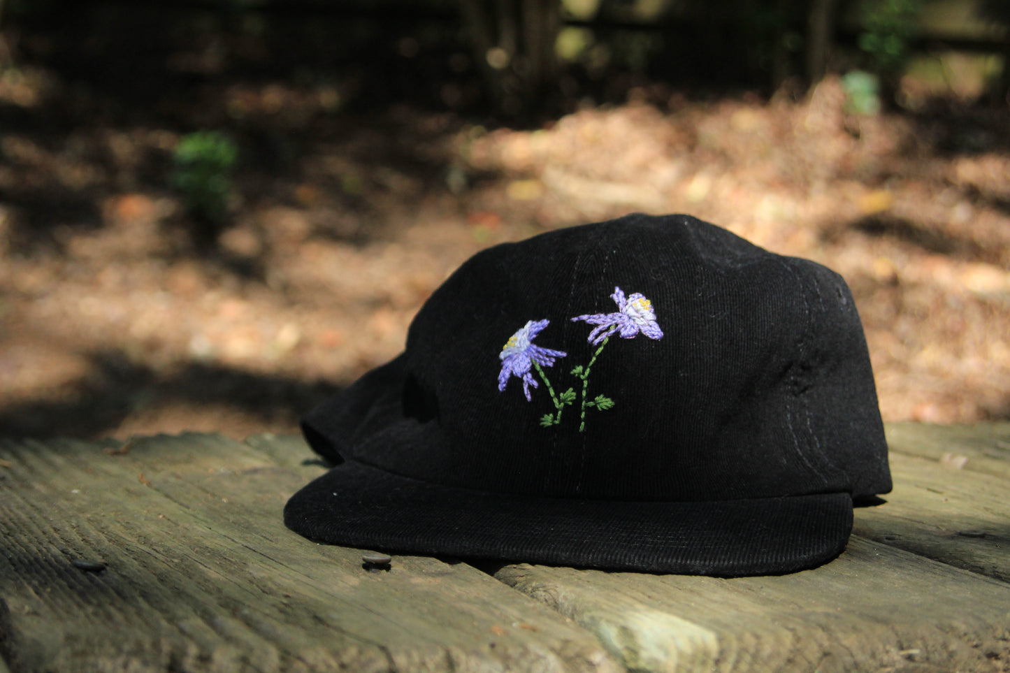 Columbine Hat (black)